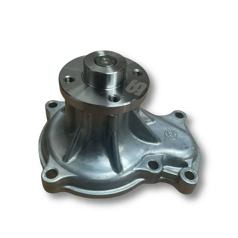 Bomba de agua Kubota V3300, V3307, V3800 Oferta Especial