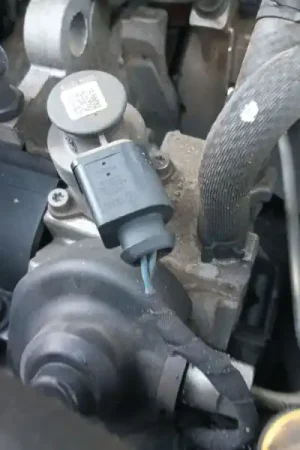 BOMBA INYECCION 4L130755D Más Vendido