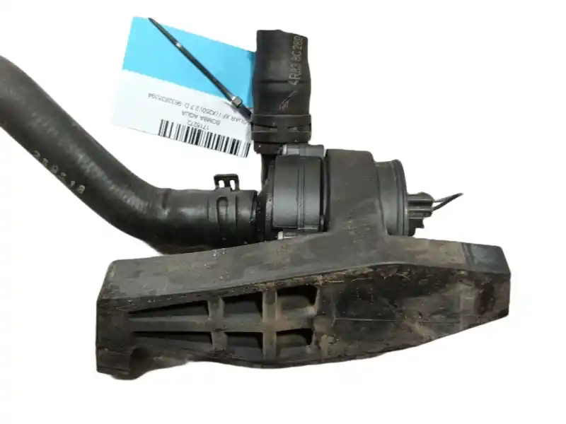 BOMBA AGUA XR852051 4R8318D473AC Liquidación