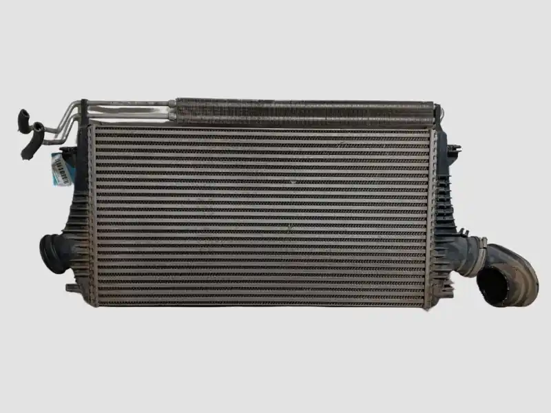 Última Versión INTERCOOLER 13241751 P1831001
