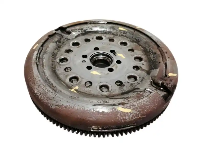 VOLANTE MOTOR 04C105266F De Moda