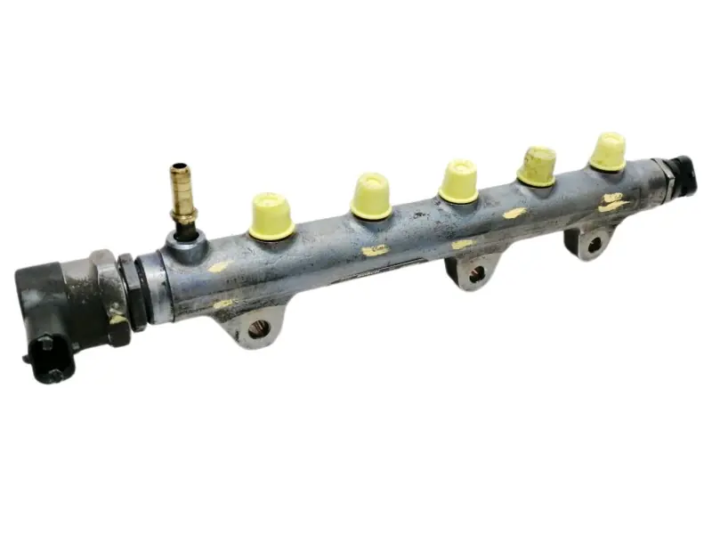 RAMPA INYECTORA 8200661279 0445214153 8200661279A Marca Reconocida