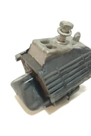 SOPORTE MOTOR IZQUIERDO 742101802 Solo Por Tiempo Limitado