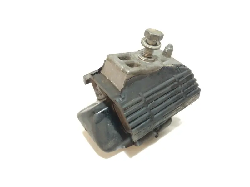 SOPORTE MOTOR IZQUIERDO 742101802 Solo Por Tiempo Limitado