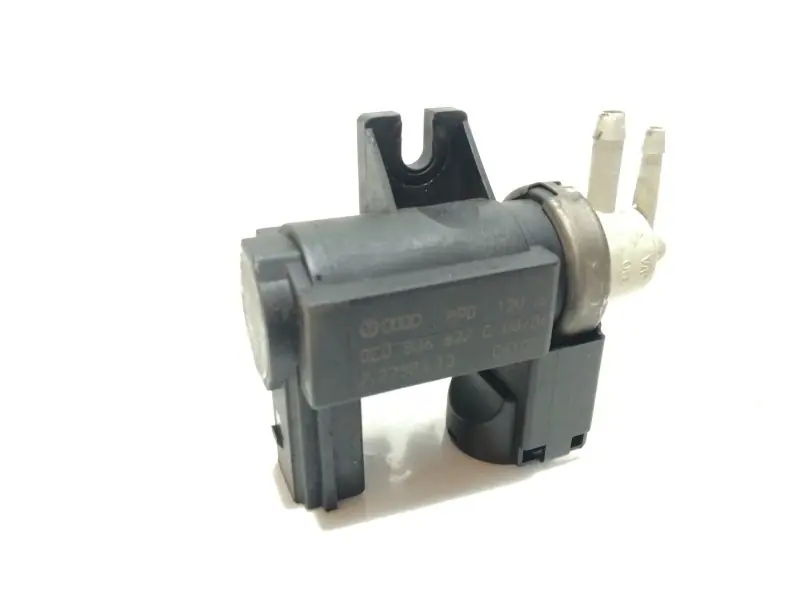 VALVULA AIRE ADICIONAL 8E0906627C Imprescindible (Must-Have)