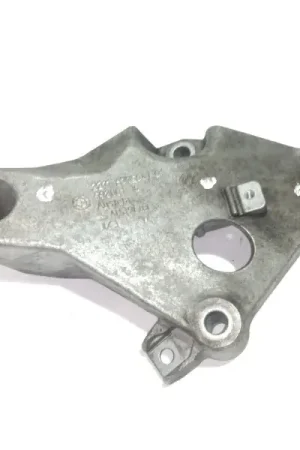 SOPORTE MOTOR DERECHO 2211677504101 59280110 Liquidación