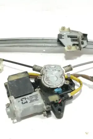 Marca Reconocida ELEVALUNAS TRASERO IZQUIERDO 0620200551