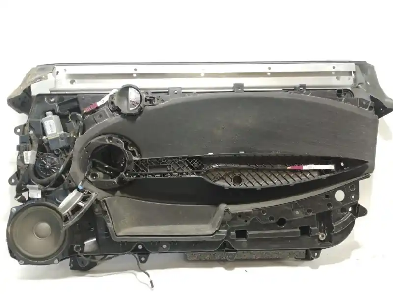 Garantía Incluida ELEVALUNAS DELANTERO DERECHO 8820012C001898